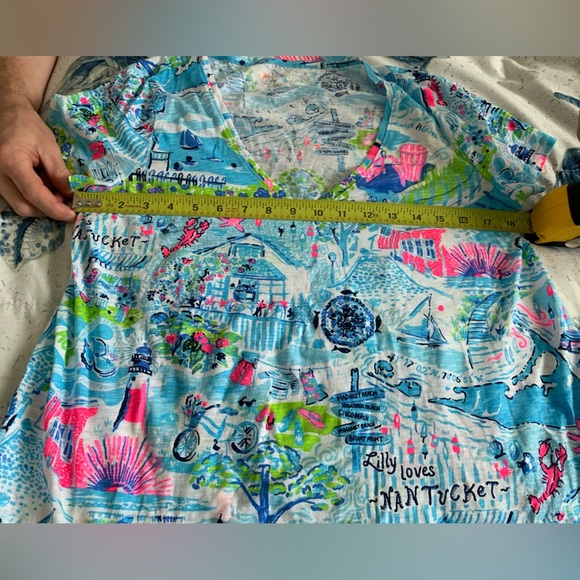 NWOT Lilly Pulitzer Etta V-Neck Tee size small - Picture 5 of 5
